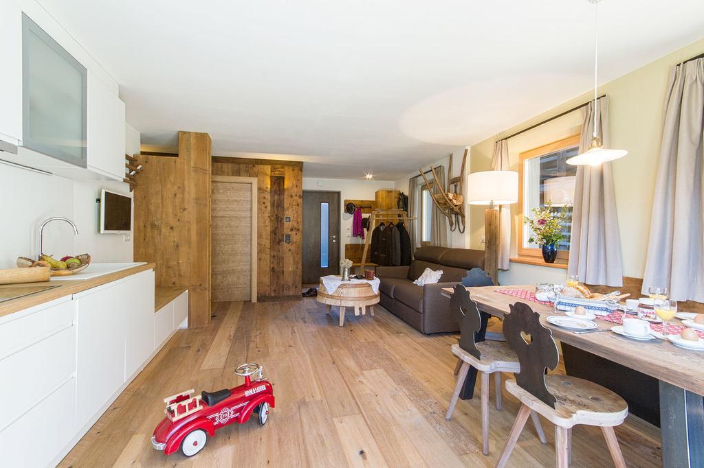 Chalet Da Mont Apartment Selva di Val Gardena Exterior photo